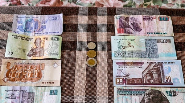 Обмен валюты доллары на египетские фунты бесплатный майнинг payeer